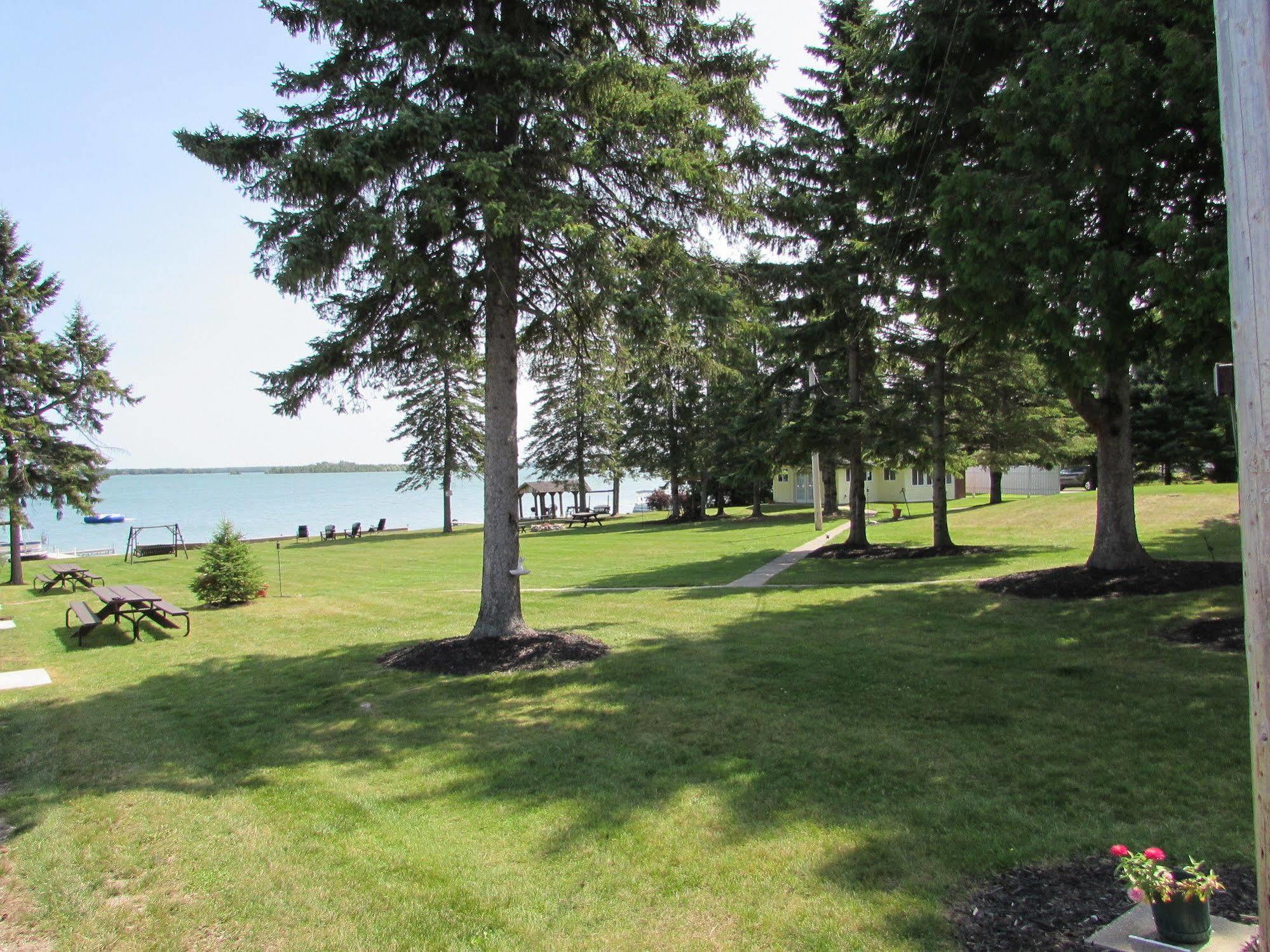 Grand Lake Resort Presque Isle Exterior foto